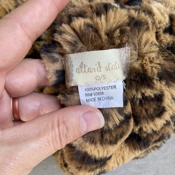 Altar'd State Leopard Cheetah Animal Faux Fur Twist Scarf Neck Warmer One Size - Picture 5 of 5